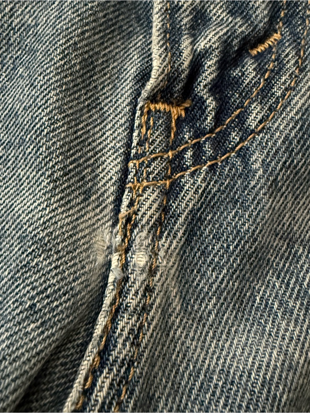 Levi’s Cinch Barrel Jeans Size 26x31 - Picture 10 of 12